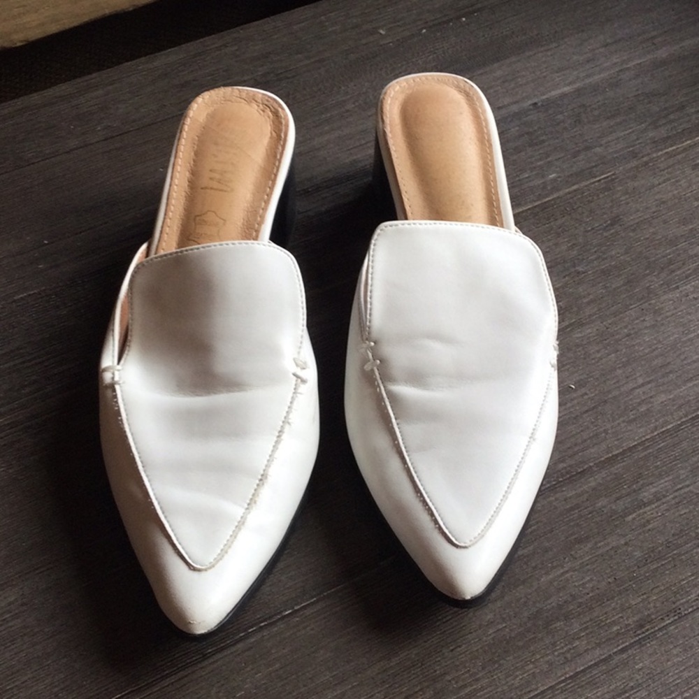 VICI White leather mules women’s shoes size 8 Miim brand